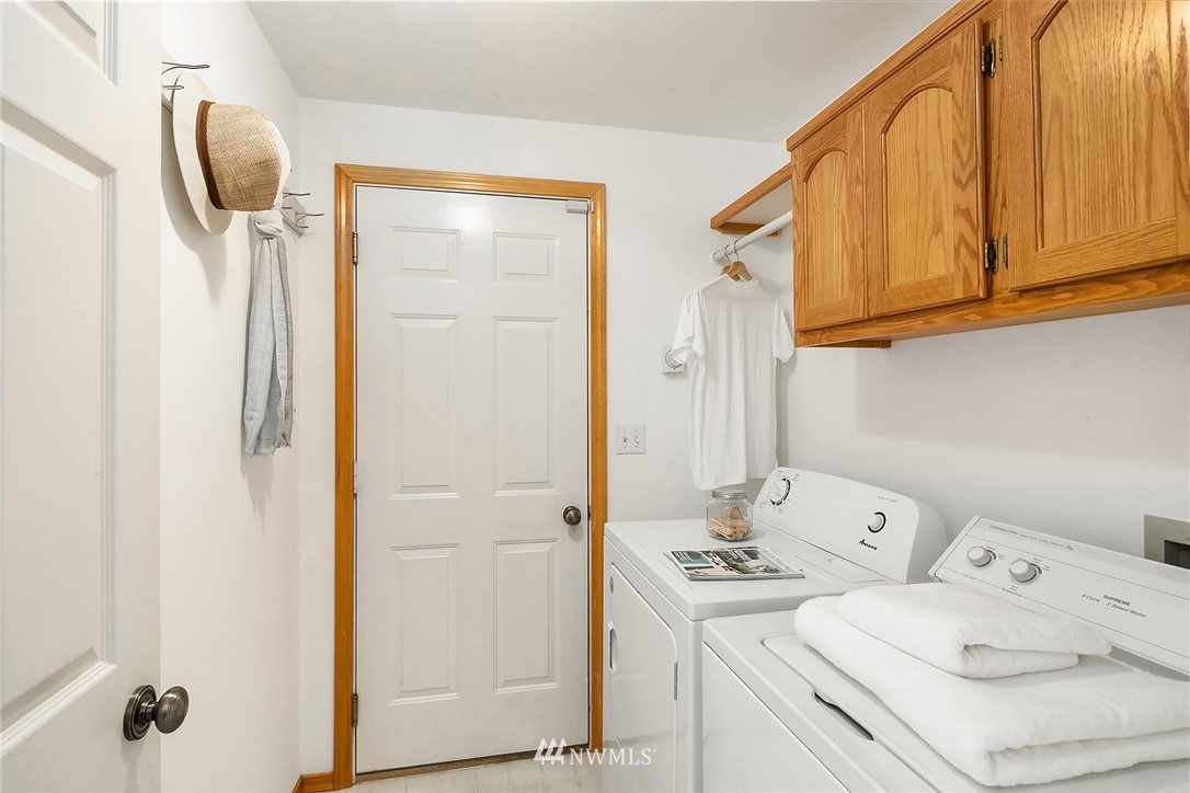 4226 Northeast 2nd Street Renton, WA 98059 - Photo 15 of 20 Gallery Image 15