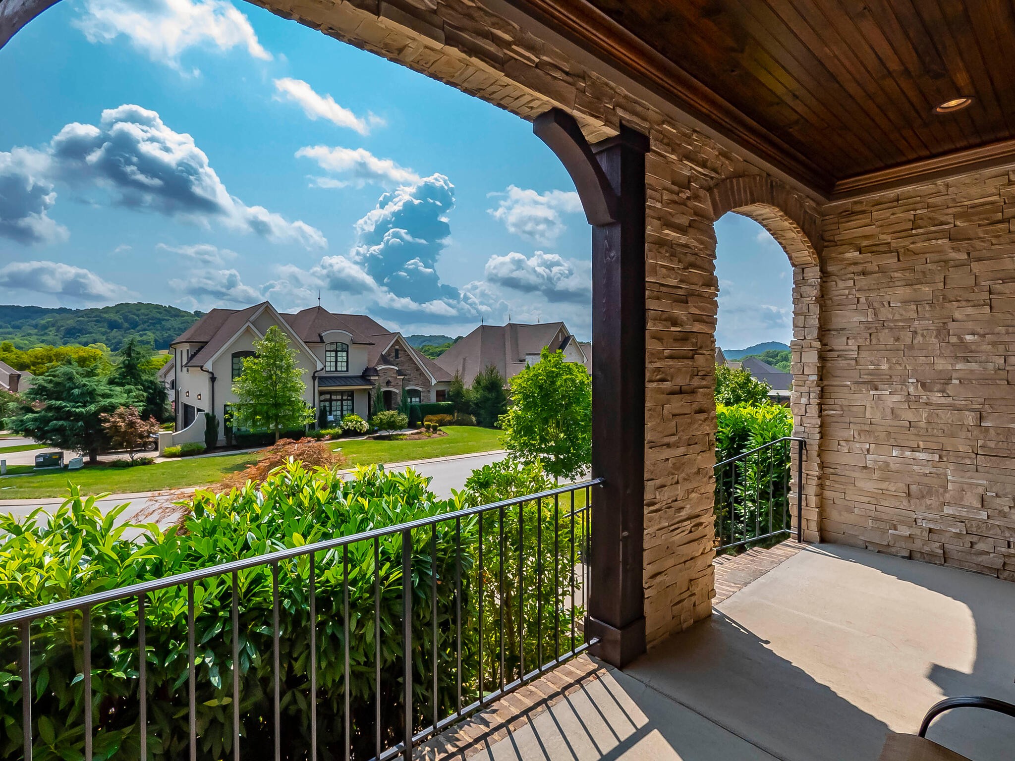 2179 Hartland Road Franklin, TN 37069 - Photo 2 of 45 Gallery Image 2
