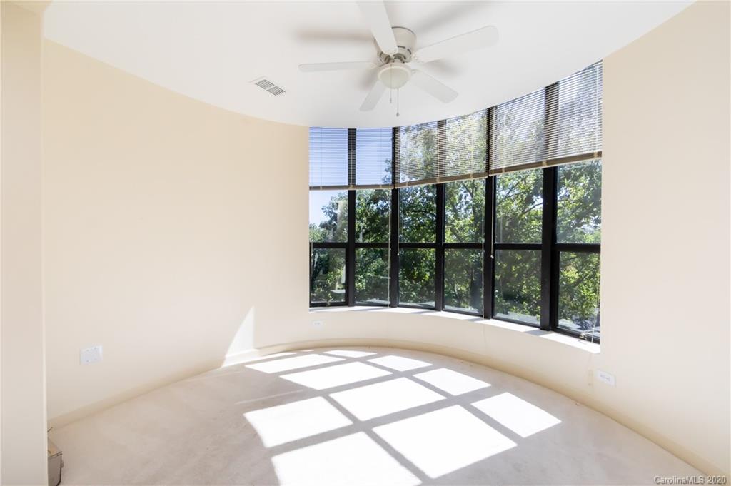 864 Cherokee Road Charlotte, NC 28207 - Photo 12 of 36 Gallery Image 12