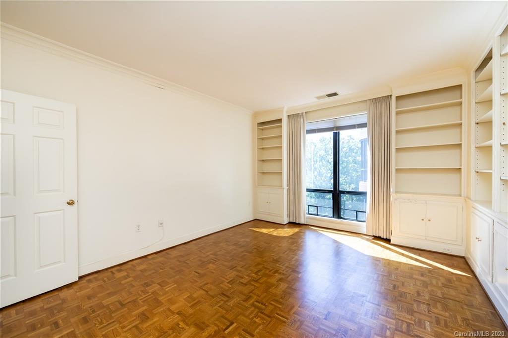864 Cherokee Road Charlotte, NC 28207 - Photo 20 of 36 Gallery Image 20