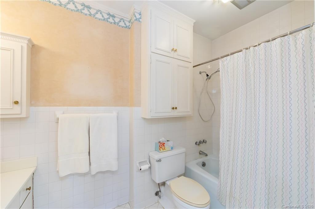 864 Cherokee Road Charlotte, NC 28207 - Photo 27 of 36 Gallery Image 27
