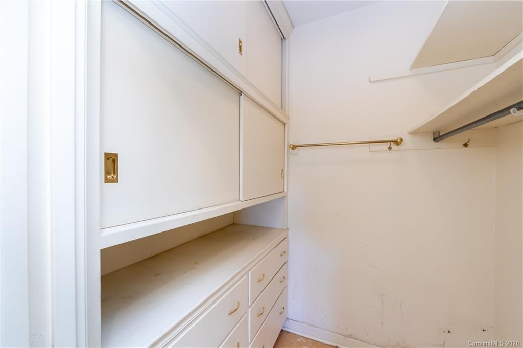 864 Cherokee Road Charlotte, NC 28207 - Photo 28 of 36 Gallery Image 28