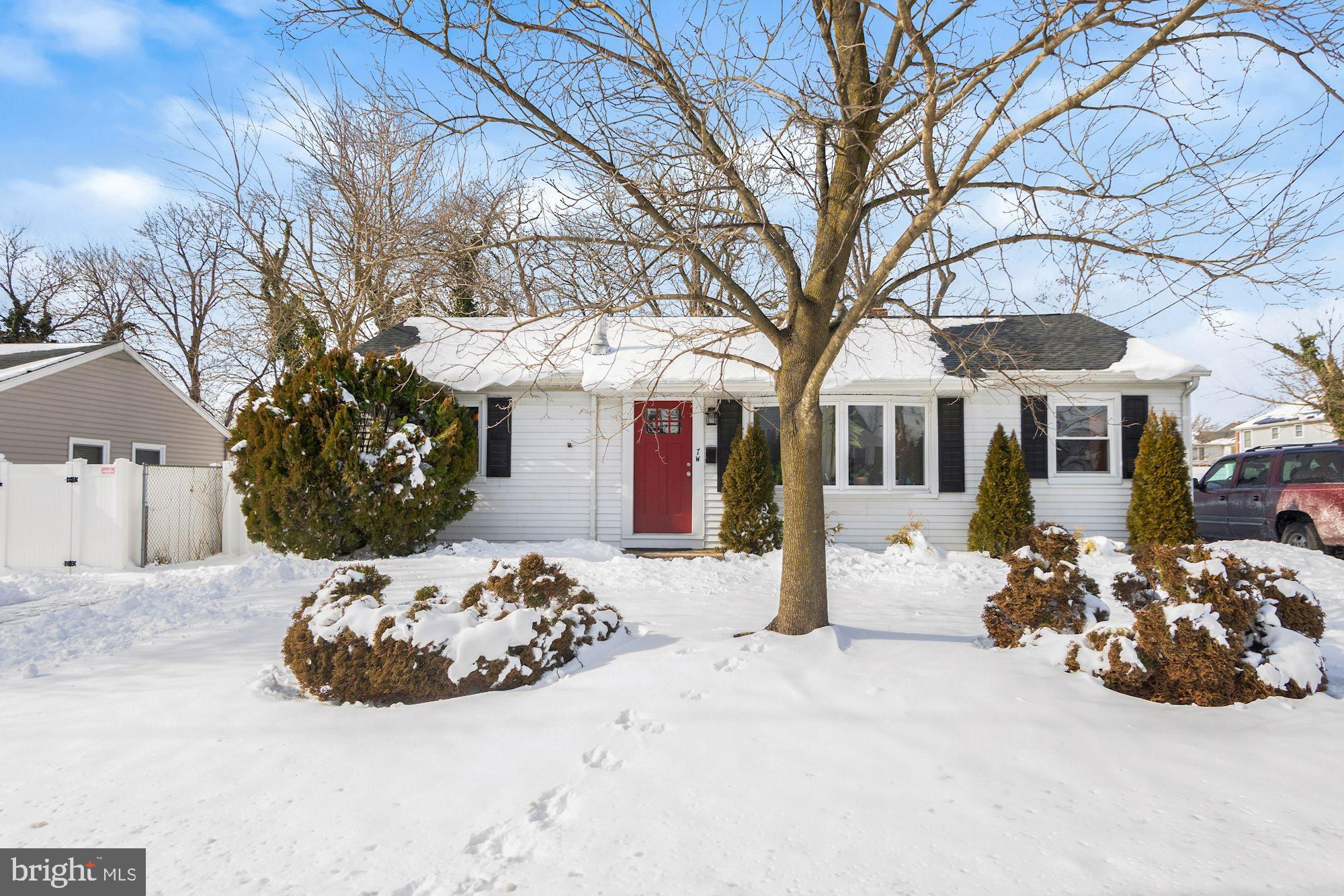 7 West Laurel Road Stratford, NJ 08084 - Photo 13 of 38