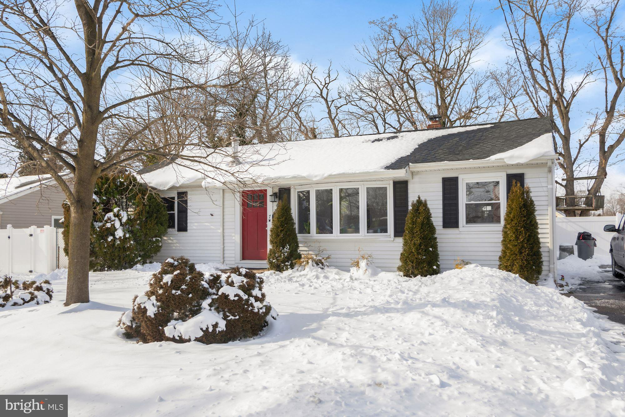 7 West Laurel Road Stratford, NJ 08084 - Photo 14 of 38