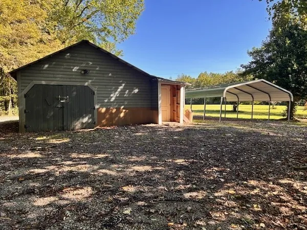 $350,000 | 140 Spivey Lane, Gainesboro, TN 38562