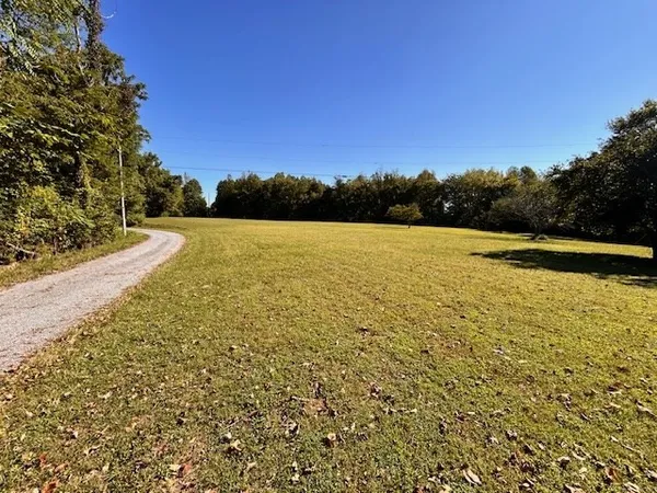 $350,000 | 140 Spivey Lane, Gainesboro, TN 38562