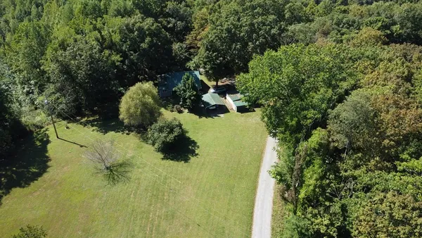 $350,000 | 140 Spivey Lane, Gainesboro, TN 38562