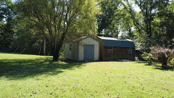$350,000 | 140 Spivey Lane, Gainesboro, TN 38562