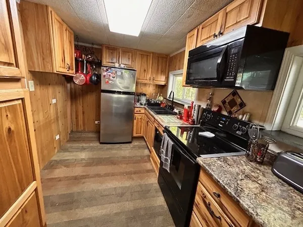 $350,000 | 140 Spivey Lane, Gainesboro, TN 38562