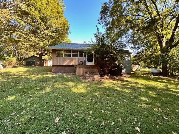 $350,000 | 140 Spivey Lane, Gainesboro, TN 38562