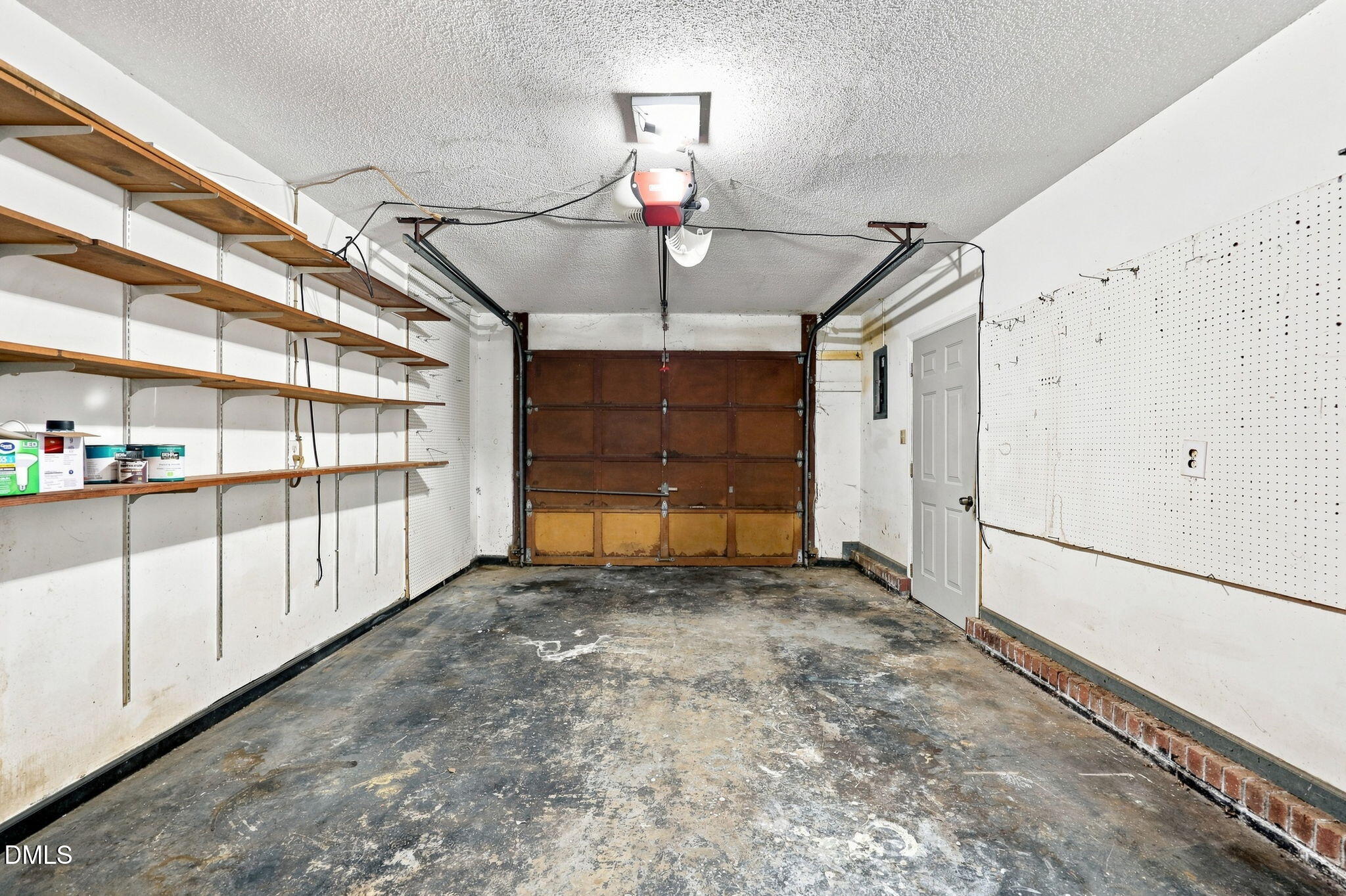 4904 Brookhurst Place Raleigh, NC 27609 - Photo 33 of 63 Garage