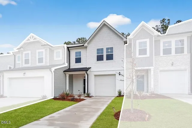 $282,990 | 574 Barrington Row Avenue, Zebulon, NC 27597