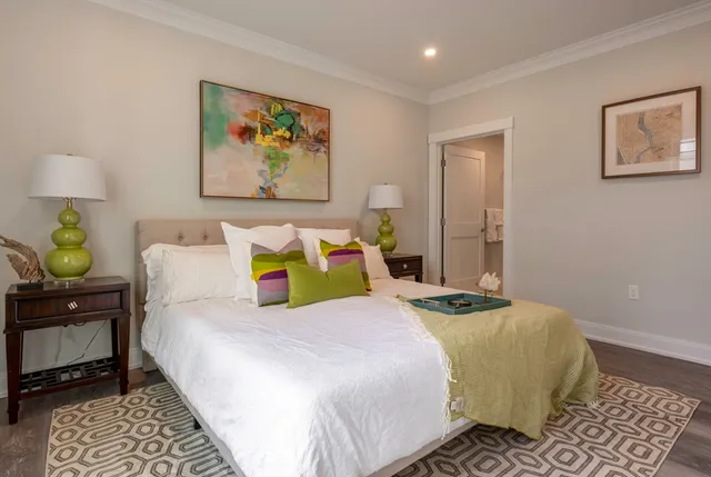 $4,150 | 61 County Street, Unit 305, Dover, MA 02030