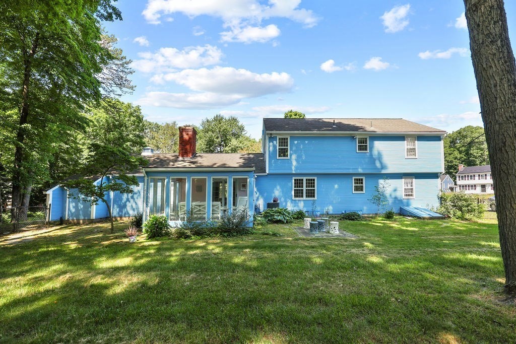 84 Brewster Road West Springfield, MA 01089 - Photo 2 of 35
