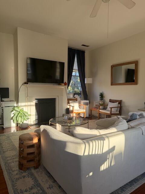 16 Montagu Street, Unit D Charleston, SC 29401 - Photo 2 of 10 16 D Monagu St. (3)