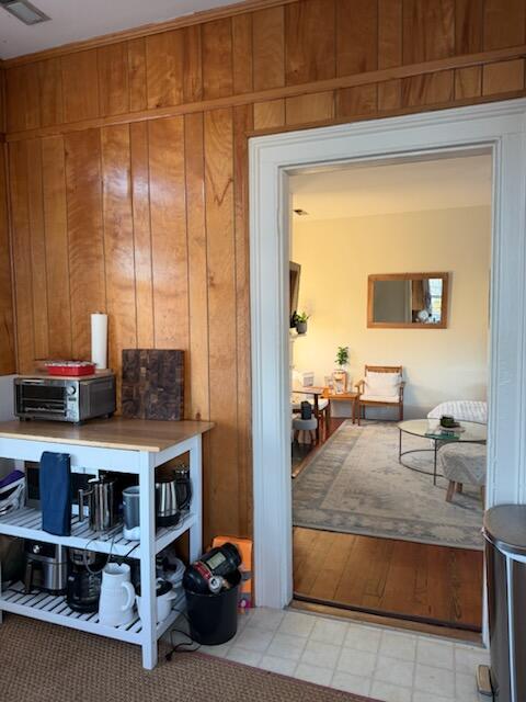 16 Montagu Street, Unit D Charleston, SC 29401 - Photo 8 of 10 16 D Monagu St. (6)