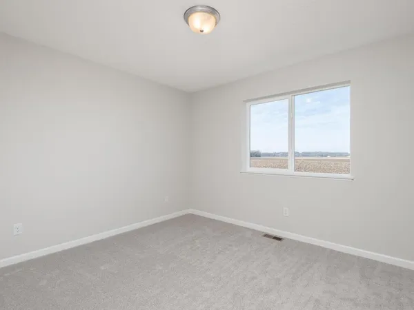 $380,900 | 938 Prestwick Drive, Belle Plaine, MN 56011