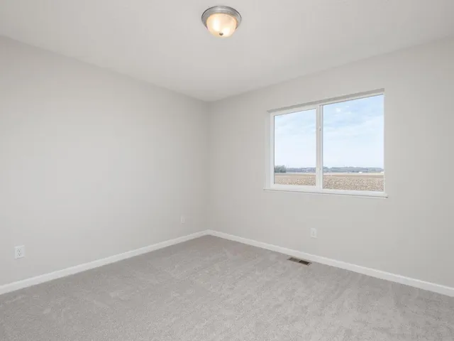 $380,900 | 938 Prestwick Drive, Belle Plaine, MN 56011