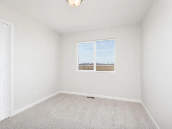 $380,900 | 938 Prestwick Drive, Belle Plaine, MN 56011