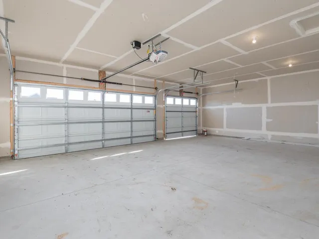 $380,900 | 938 Prestwick Drive, Belle Plaine, MN 56011