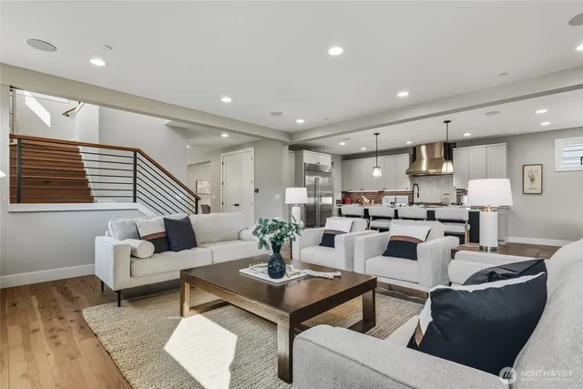 $2,848,000 | 15525 Northeast 60th Street, Redmond, WA 98052