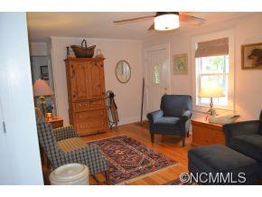 112 Kingsgate Road Asheville, NC 28805 - Photo 10 of 24 Gallery Image 10