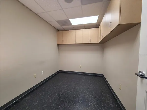a view of a garage
