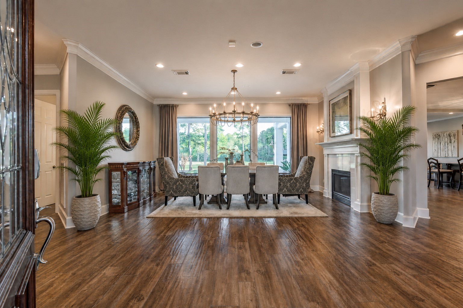 6611 Course View Lane Spring, TX 77389 - Photo 4 of 28 Chandelier virtually added