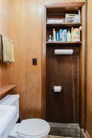 a bathroom with a toilet