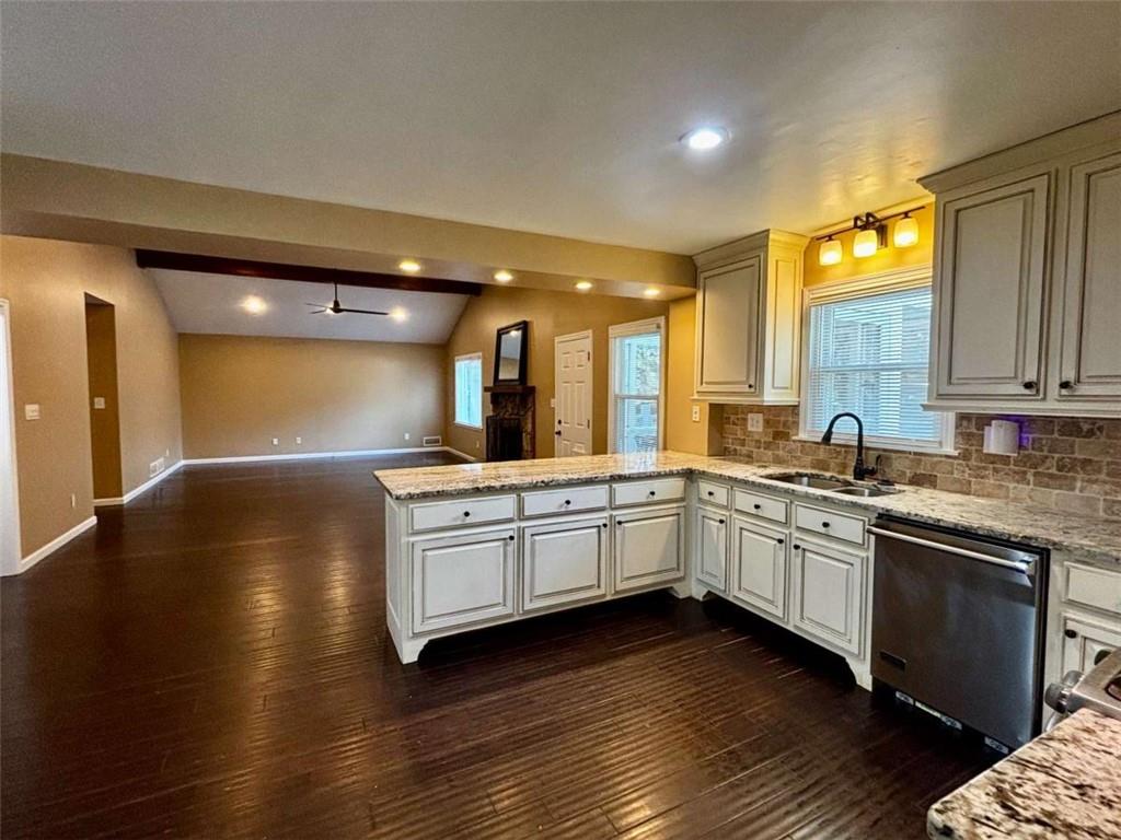 125 Lantern Ridge Drive Alpharetta, GA 30009 - Photo 11 of 43