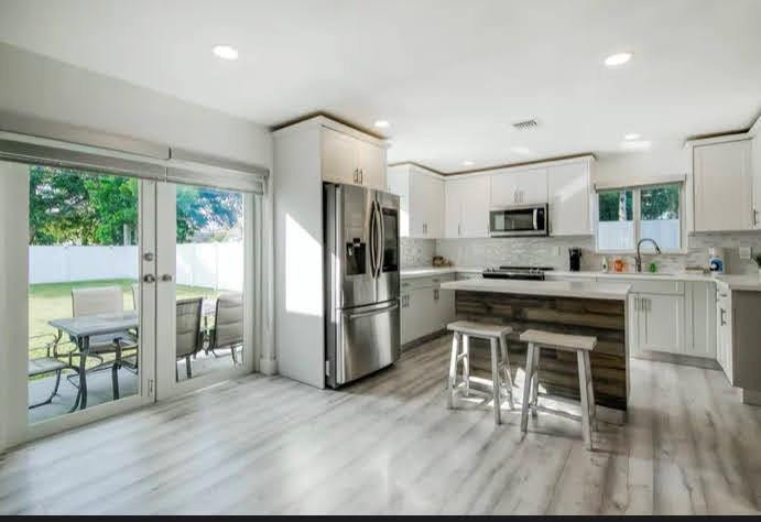 1610 North Park Road Hollywood, FL 33021 - Photo 2 of 18 Photo 2