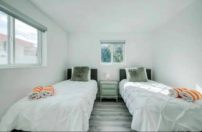 1610 North Park Road Hollywood, FL 33021 - Photo 7 of 18 Photo 7