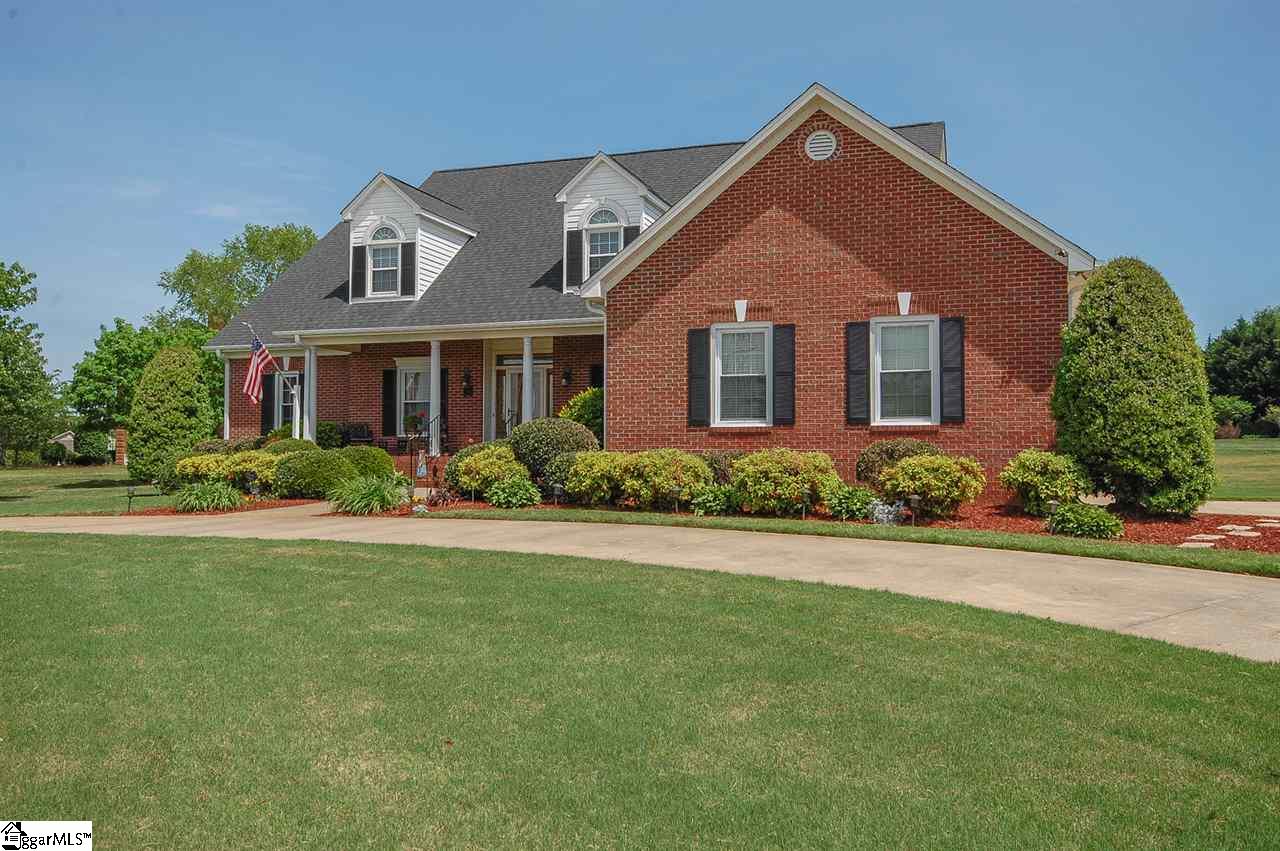 501 Silver Ridge Drive Greer, SC 29651 - Photo 2 of 35