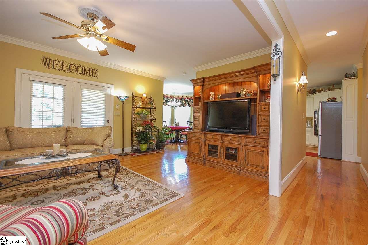 501 Silver Ridge Drive Greer, SC 29651 - Photo 13 of 35