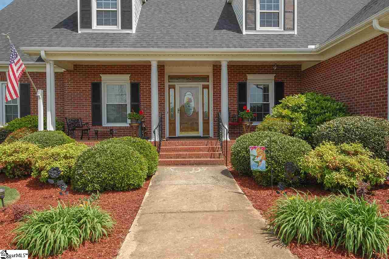 501 Silver Ridge Drive Greer, SC 29651 - Photo 3 of 35