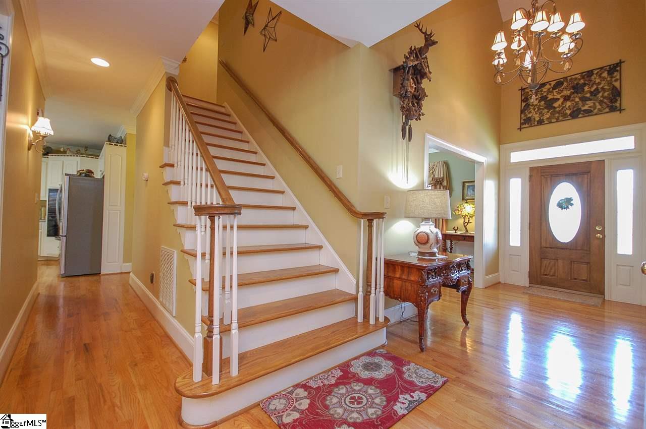 501 Silver Ridge Drive Greer, SC 29651 - Photo 4 of 35