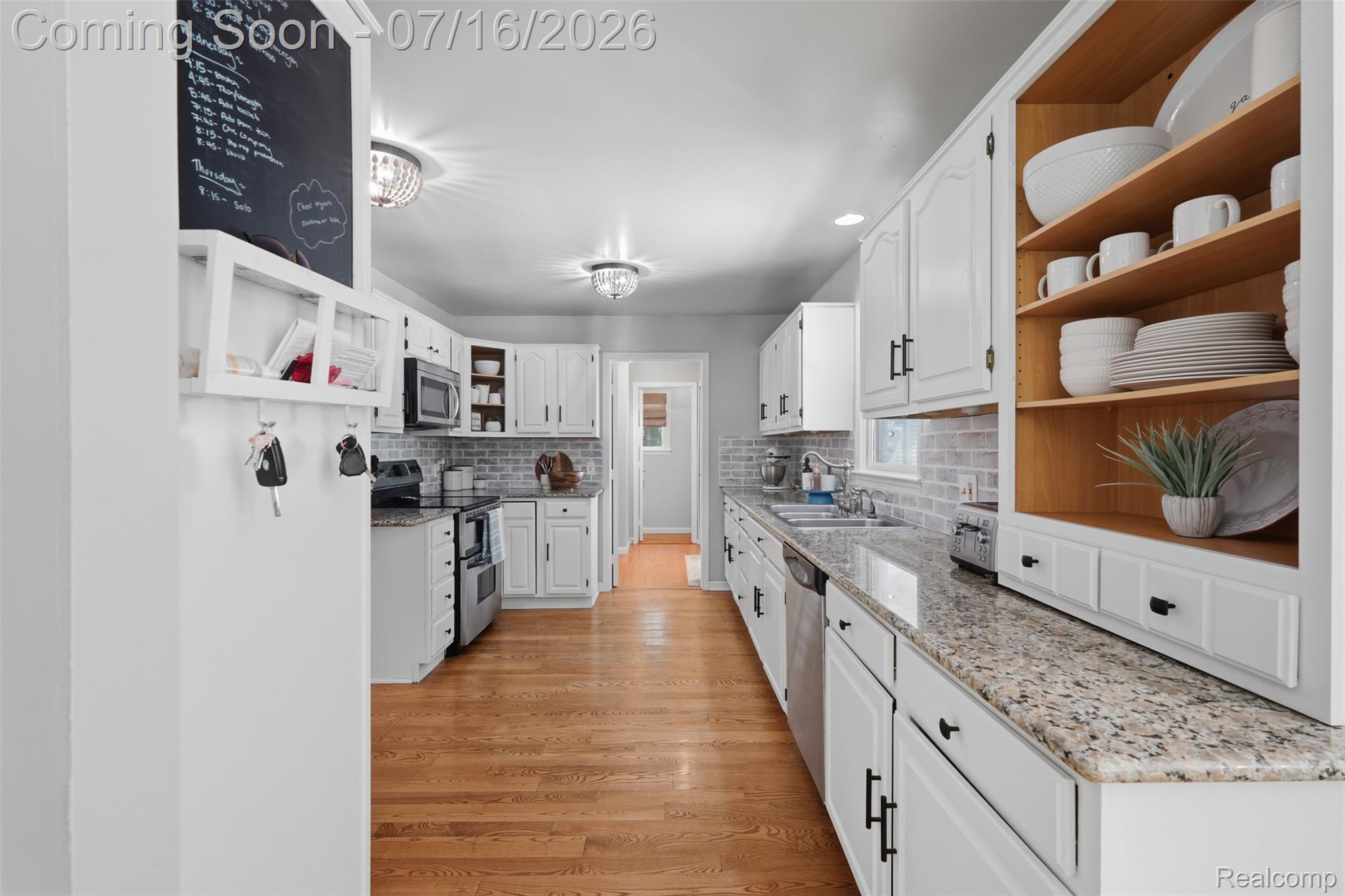 9201 Mabley Hill Road Fenton, MI 48430 - Photo 6 of 70 6.jpg