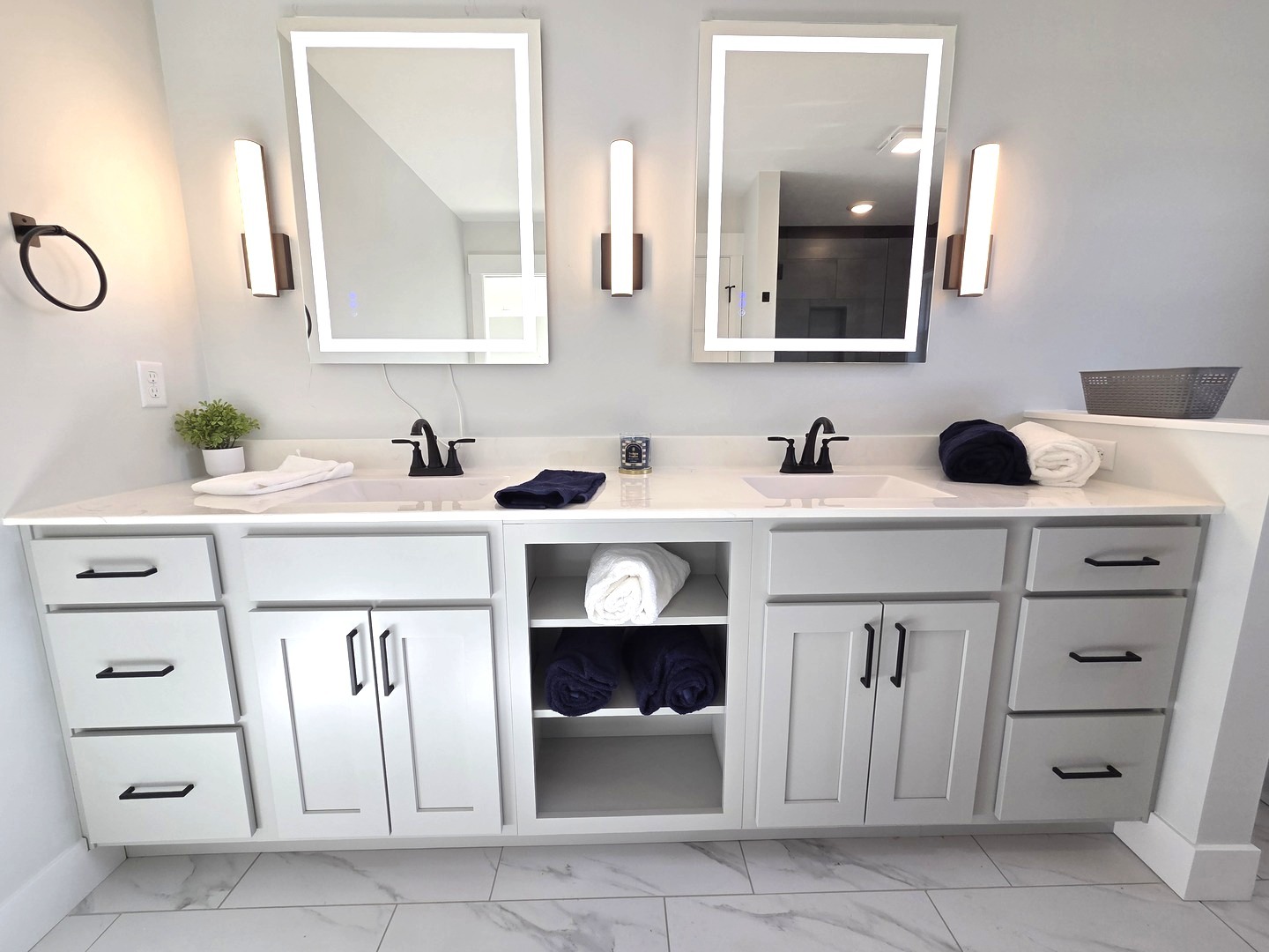 2203 Corrigan Way Normal, IL 61761 - Photo 23 of 51 a bathroom with a sink and a mirror