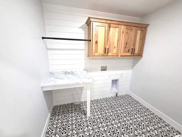 $535,000 | 2203 Corrigan Way, Normal, IL 61761