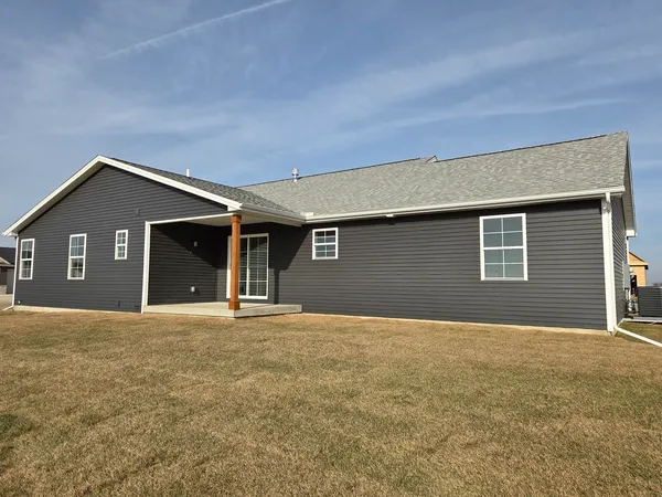 $519,500 | 2203 Corrigan Way, Normal, IL 61761