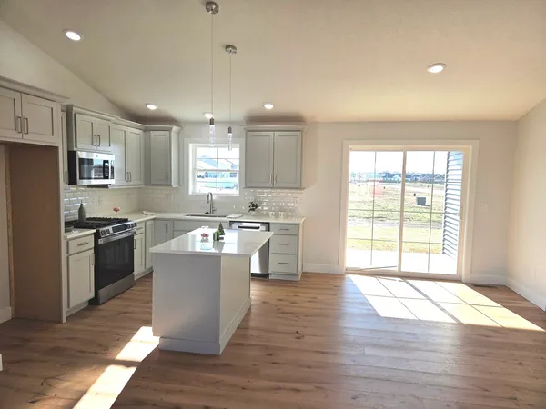 $519,500 | 2203 Corrigan Way, Normal, IL 61761