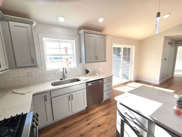 $519,500 | 2203 Corrigan Way, Normal, IL 61761