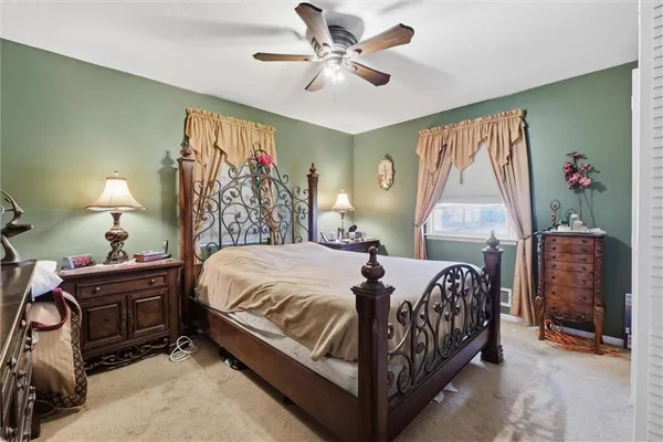 $275,000 | 713 South Sunset Drive, Olathe, KS 66061