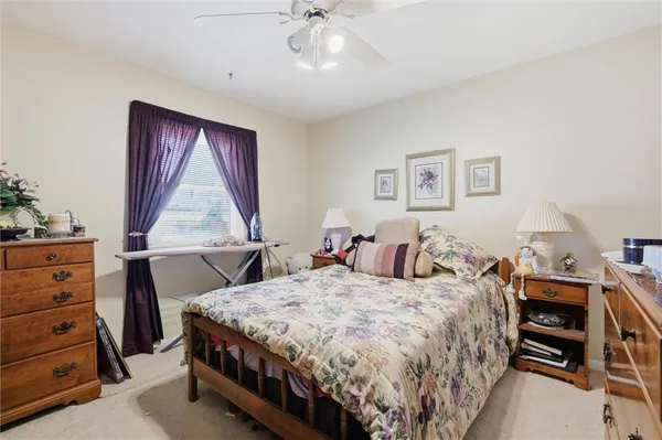 $275,000 | 713 South Sunset Drive, Olathe, KS 66061