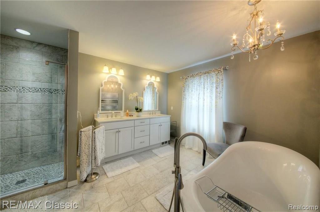 45717 Radnor Road Canton, MI 48187 - Photo 23 of 48