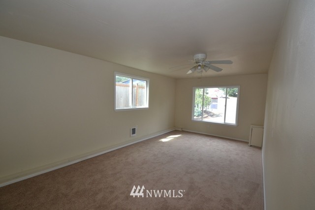 926 205th Place Southeast Bothell, WA 98012 - Photo 11 of 21 Gallery Image 11