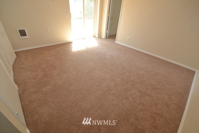 926 205th Place Southeast Bothell, WA 98012 - Photo 9 of 21 Gallery Image 9