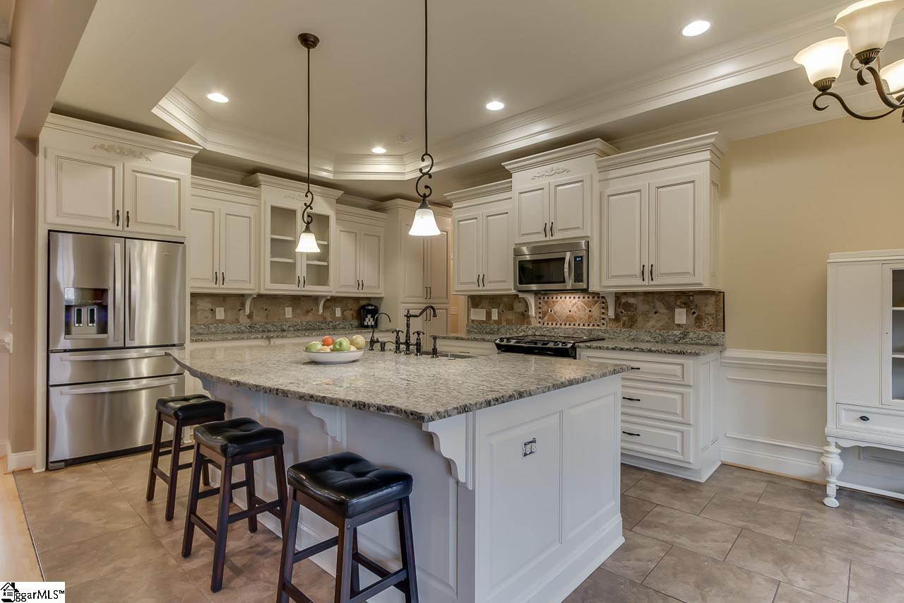 221 Foxhound Road Simpsonville, SC 29680 - Photo 11 of 36 Gallery Image 11