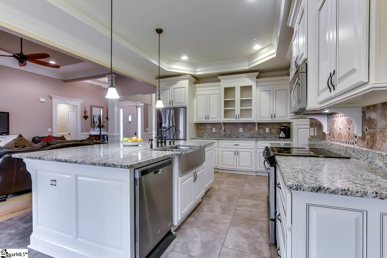 221 Foxhound Road Simpsonville, SC 29680 - Photo 14 of 36 Gallery Image 14