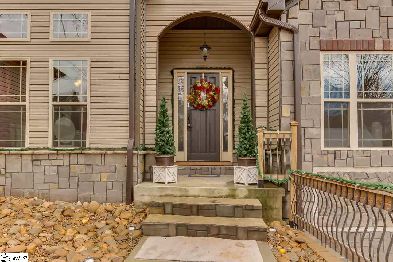 221 Foxhound Road Simpsonville, SC 29680 - Photo 3 of 36 Gallery Image 3